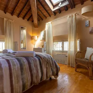 Appartamento 50mt Dalle Mura+parcheggio*appartamento Tipico*, Lucca