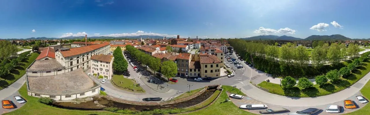 Villa Cittadella Lucca 0*,
